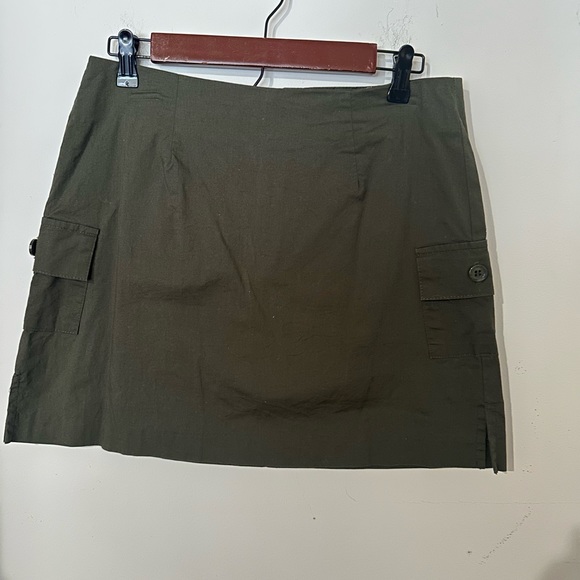 Bamboo Traders Dresses & Skirts - Women’s Bamboo Traders Green Cargo Skort